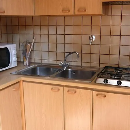 Apartman Alfredo 3 *